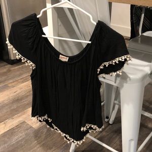 Arizona Jeans black flowy top